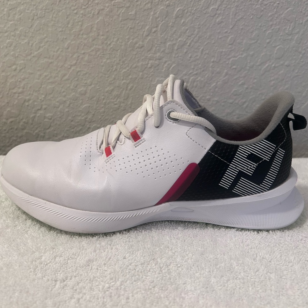 Near New Footjoy Youth Fuel Golf Shoes, white/black/red, size 6